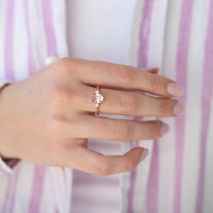 Unique morganite engagement ring by Aquamarise