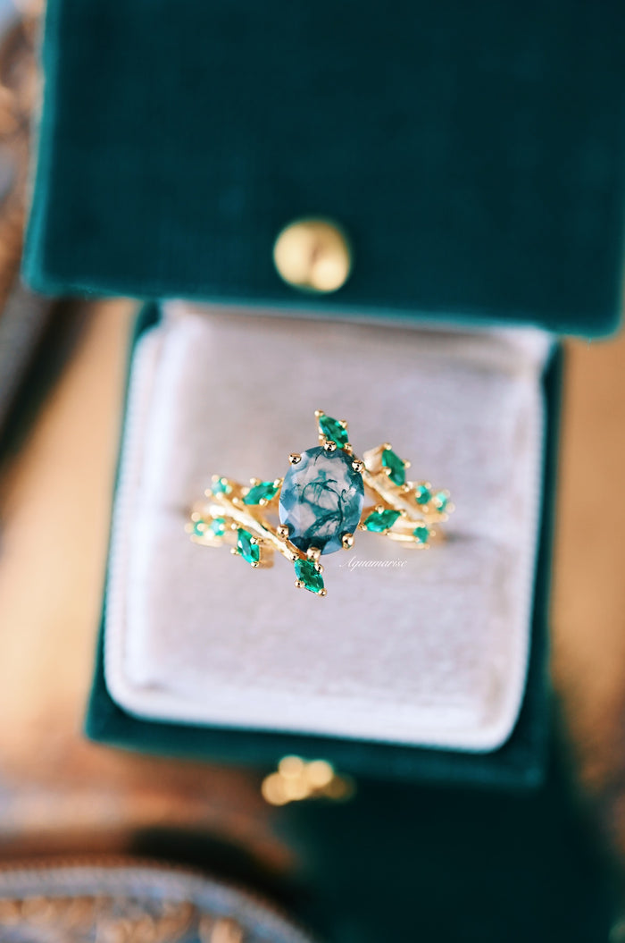 Green Moss Agate & Fire Opal & Gold Leaf Couples Ring Set by Aquamarise, featuring nature-inspired gold bands with green gemstones in a velvet box from Matching Couples' Rings collection.