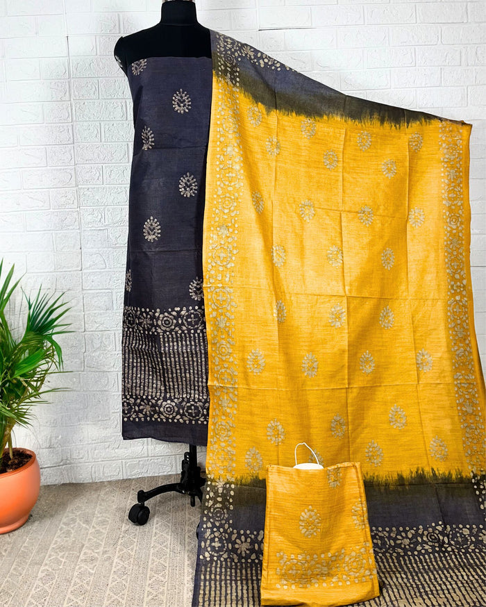 Intriguing Khadi Cotton Wax Batik Hand Dyed Black Suit (T+B+D)