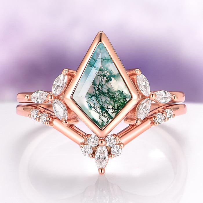 Kite Green Moss Agate Bezel Engagement Ring Set in 14K Solid Rose Gold by Aquamarise Gold, featuring kite-shaped moss agate and sparkling diamonds in an elegant vintage-inspired design.