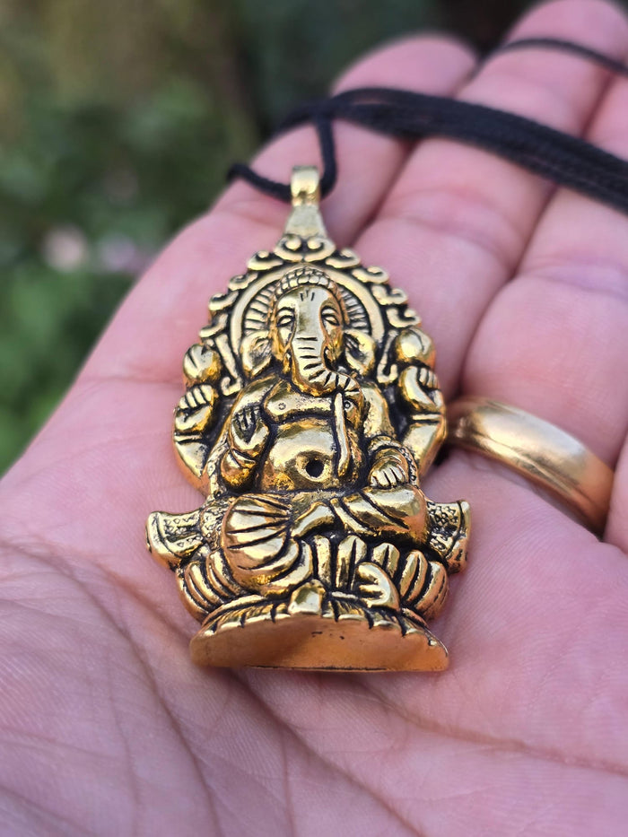 Lord Ganesh Pendant Gold or Silver Colour Stainless Steel Nazar Protection UK A37 Hindu black dori