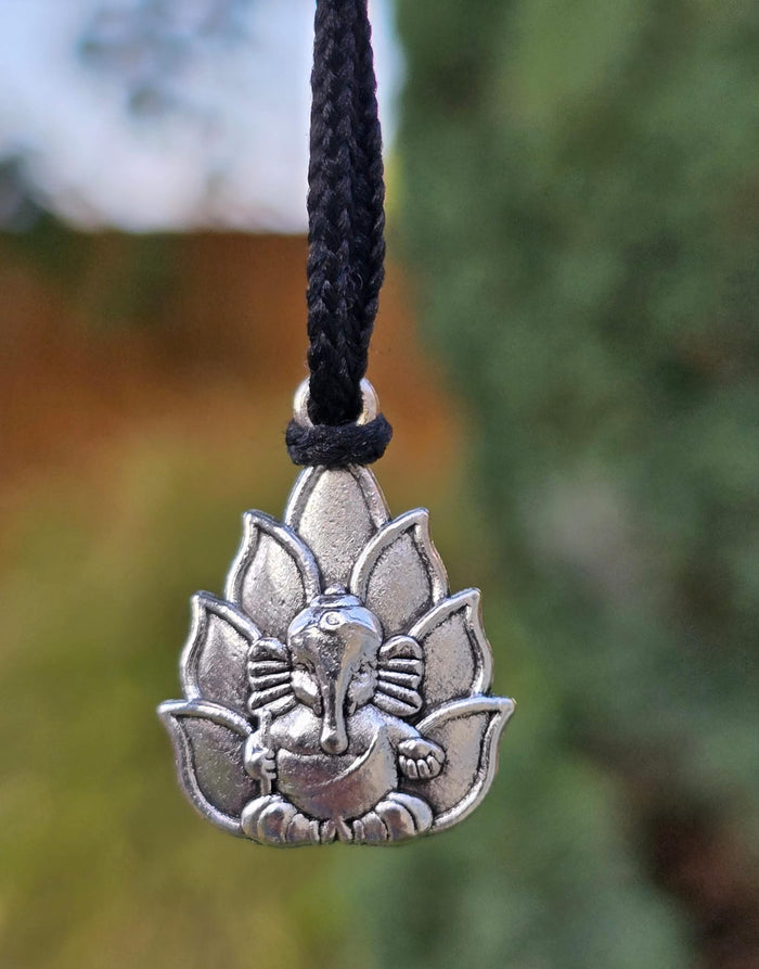 Lord Ganesh Pendant Silver Colour Stainless Steel Nazar Protection UK A38 Hindu black dori Holy Lotus Flower
