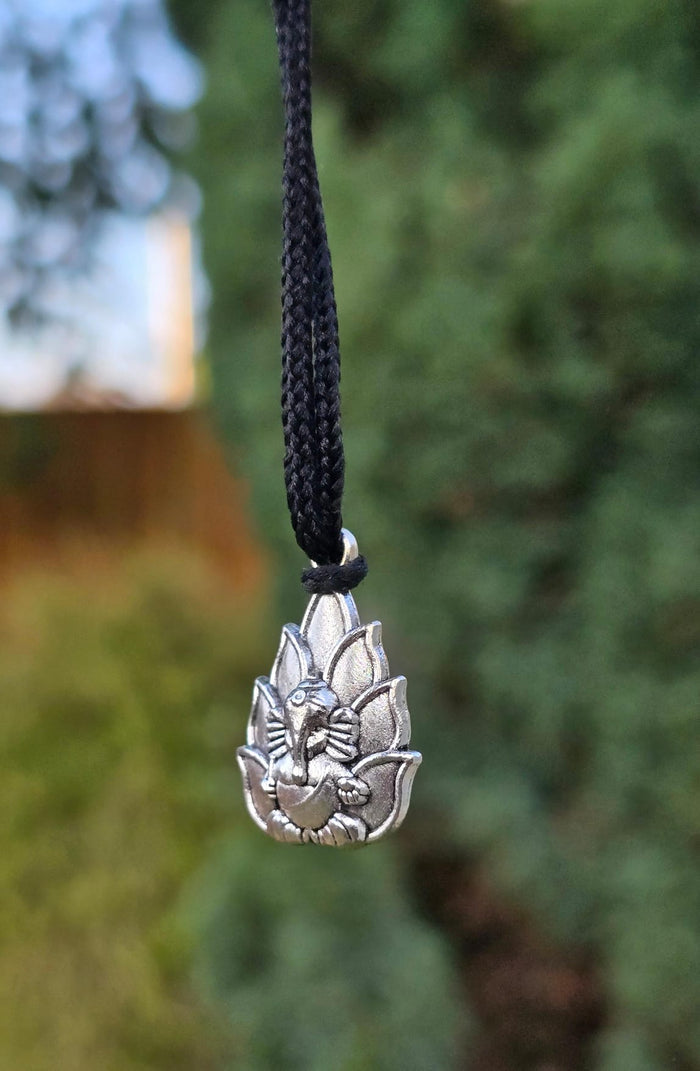 Lord Ganesh Pendant Silver Colour Stainless Steel Nazar Protection UK A38 Hindu black dori Holy Lotus Flower
