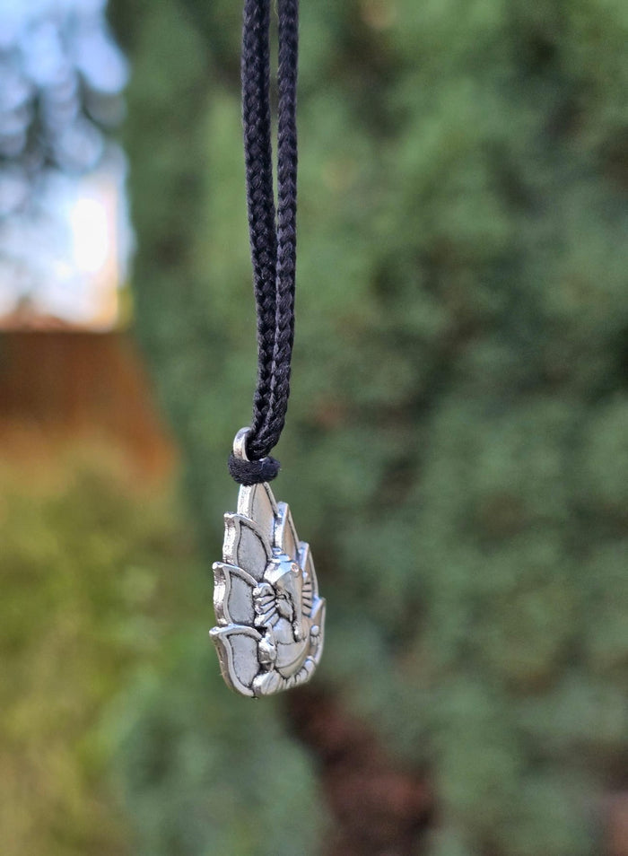 Lord Ganesh Pendant Silver Colour Stainless Steel Nazar Protection UK A38 Hindu black dori Holy Lotus Flower