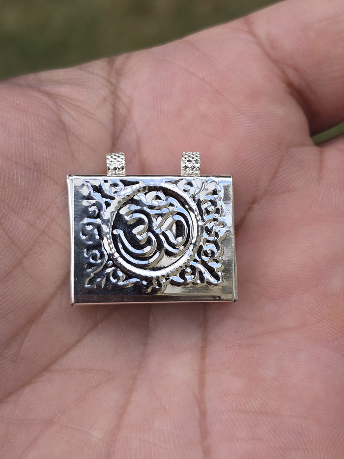 Mini Taweez Om Locket Shiv ji Taviz Evil Eye Nazar Shield Hindu Pendant A34 Protection Unisex