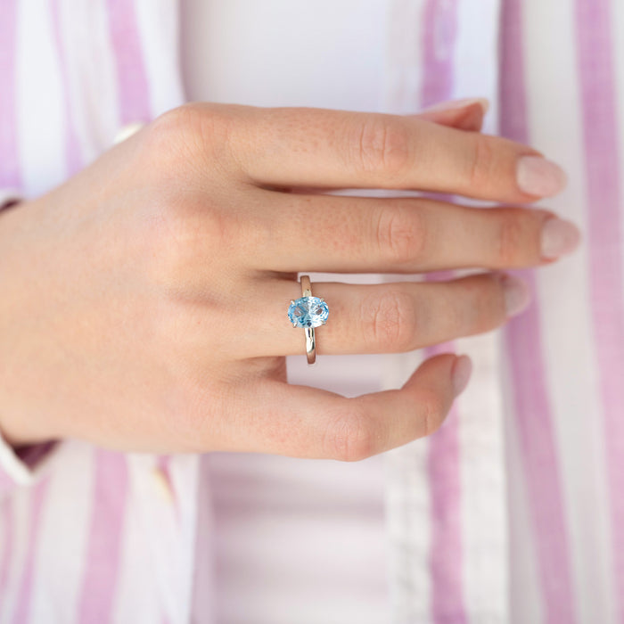 Unique aquamarine engagement ring by Aquamarise