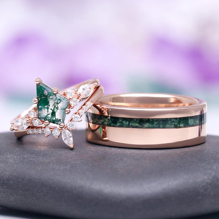 Skye Kite® Green Moss Agate Couples Ring Set featuring a green moss agate stone with intricate rose gold and diamond accents, elegant matching rings by Aquamarise.