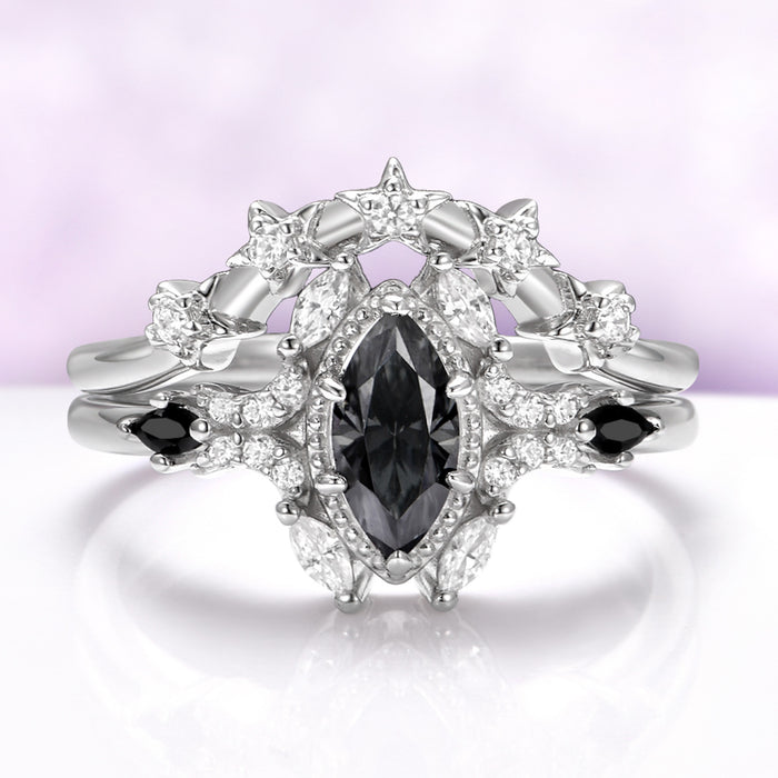 The set worn with the star contour band sitting above the engagement ring