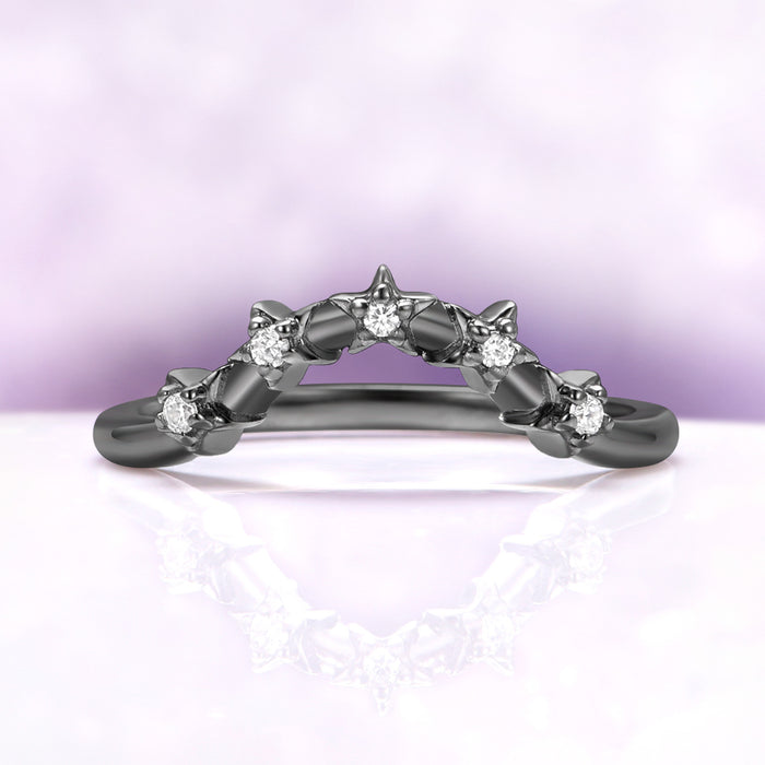 The star contour band on its own, five stars each set with a round accent