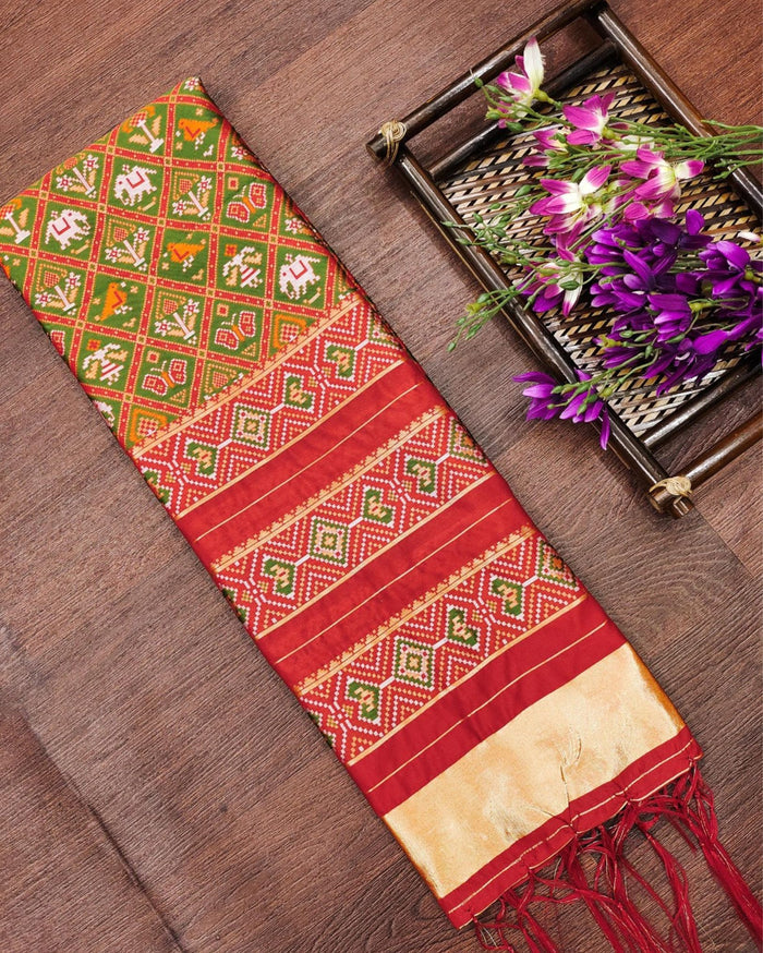 Indiehaat | Banarasi Lichi Silk Patola Dupatta Green