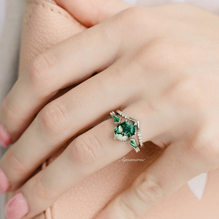 Northern Lights Woodland Couples Ring Set by Aquamarise featuring a hexagon moss agate with emerald green accents and delicate geometric diamonds in a sterling silver setting.