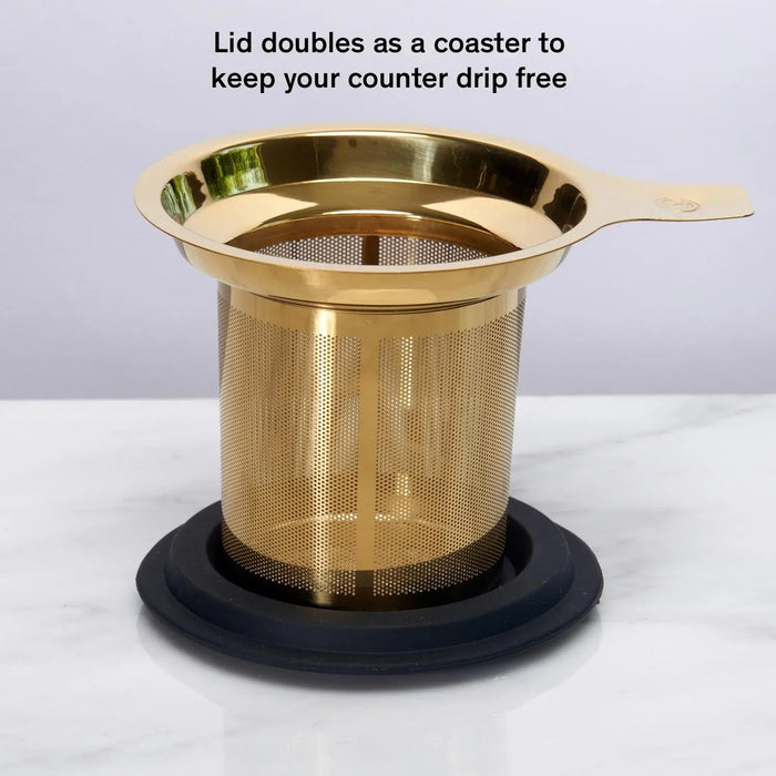 One cup tea infuser features a lid that doubles as a coaster for a drip-free experience.