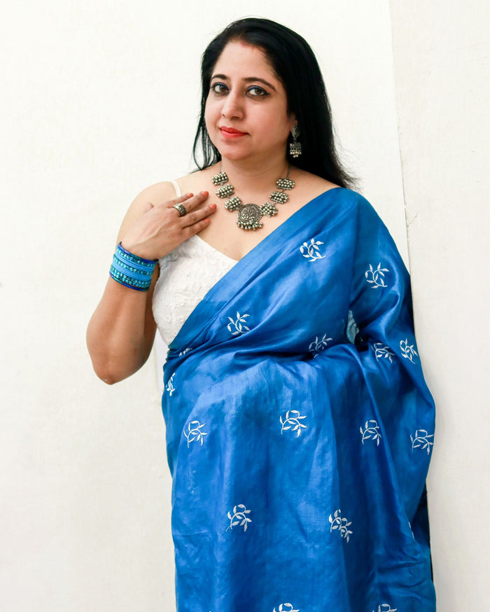 Tussar Silk Saree Online – Floral Buti Embroidery – Elegant – Indiehaat