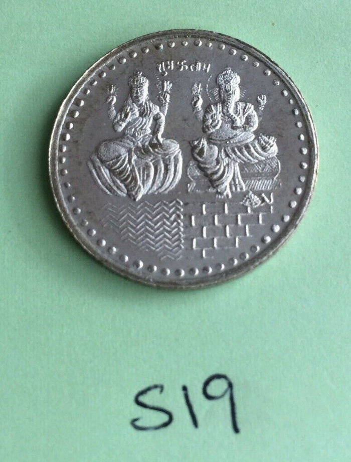 Silver Plated Laxmi Ganesh Ji Hindu OM Legend Good Luck Coin Gift XMas Token S19