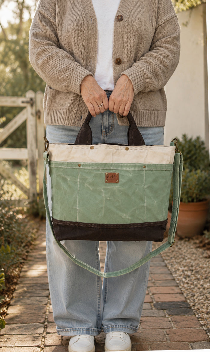 The Knitter's Carryall - Seamist/Bark