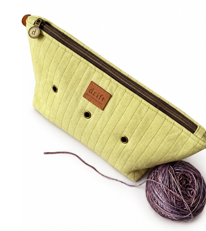 The Stand Up Yarn Organiser